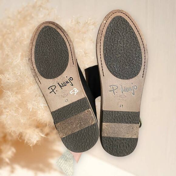 P. Monjo Silver and Black Leather Buckle Sandals Made in Spain Size 7 - Picture 6 of 9